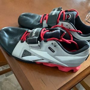 Reebok CrossFit lifters